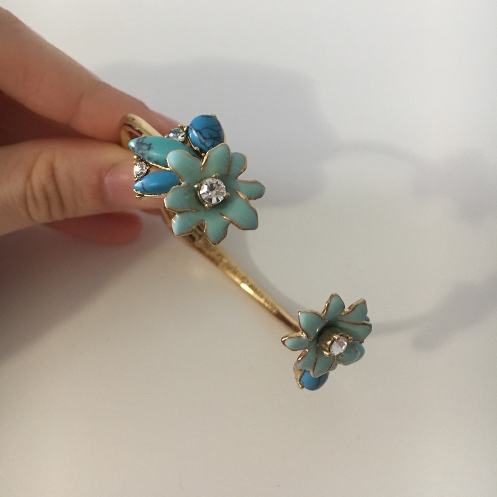 COPY - NWOT Kate Spade Glossy Petals Turquoise Bracelet